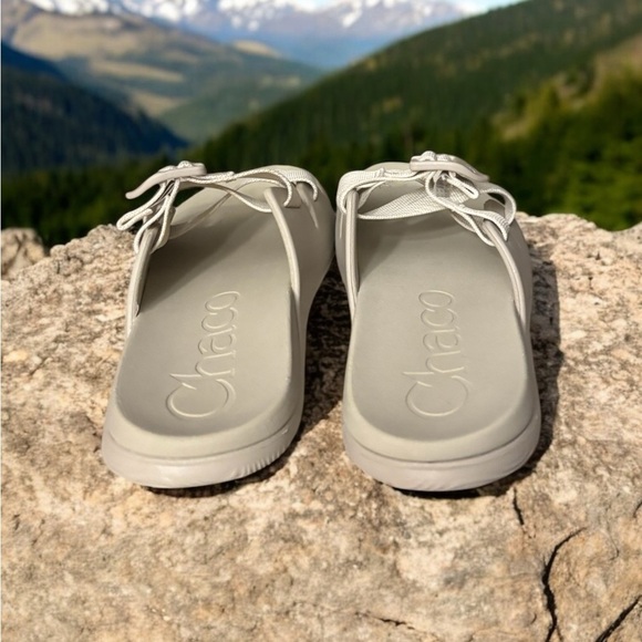 Chaco Women’s Stylish Cream Slide Sandals - Picture 4 of 11